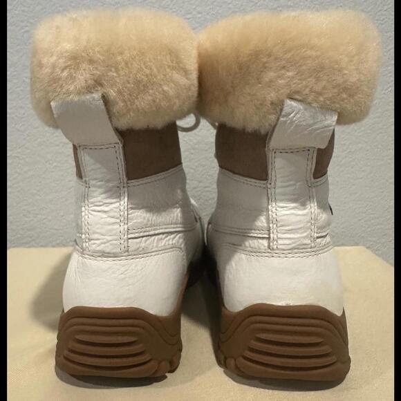 New UGG Australia Adirondack Leather Boots II Waterproof with Shearling Lining - Picture 4 of 6